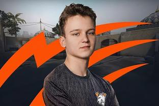 世预赛对亚美尼亚破门，雷纳托-韦加攻入国家队生涯首球