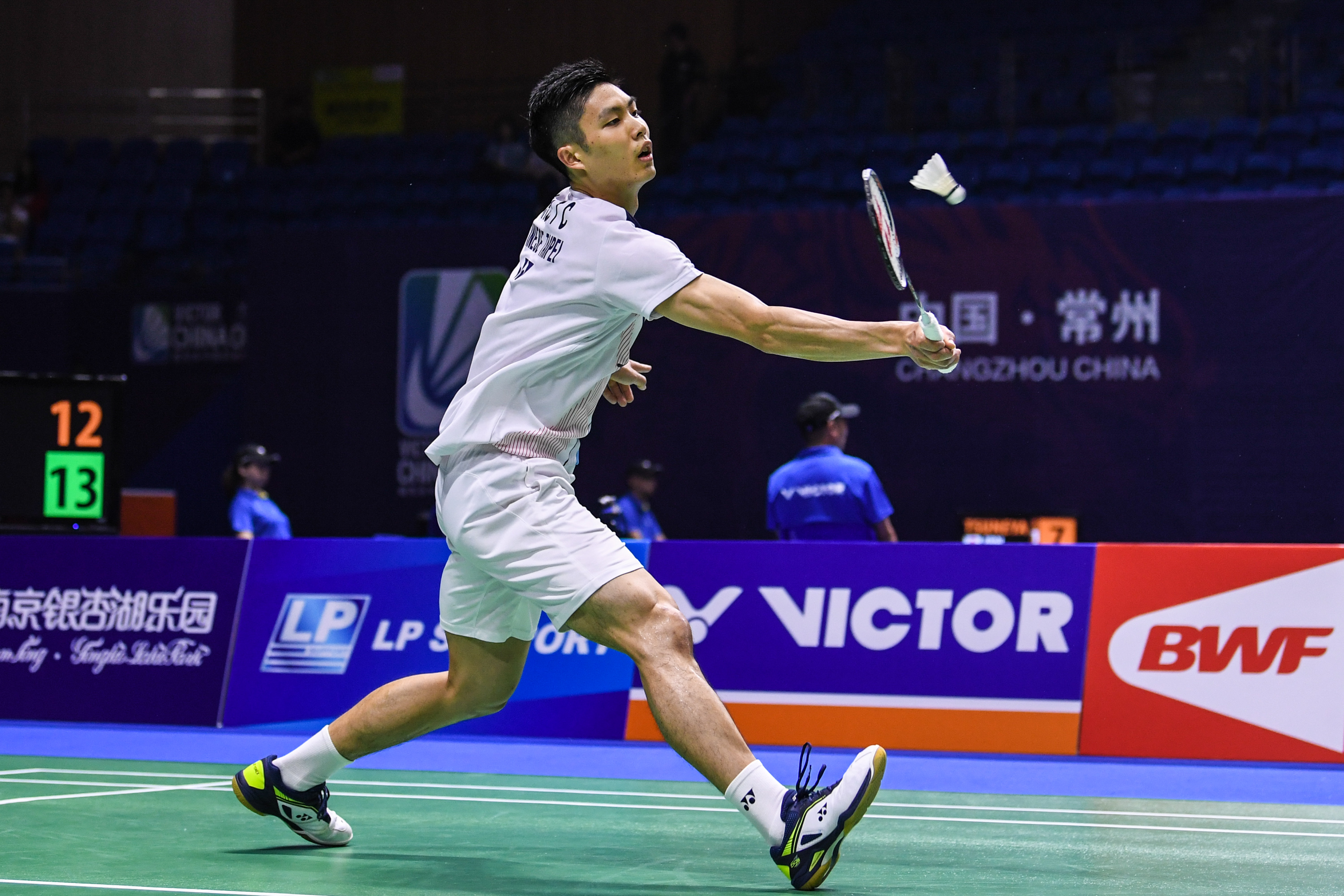 校和家庭努 校和家庭努