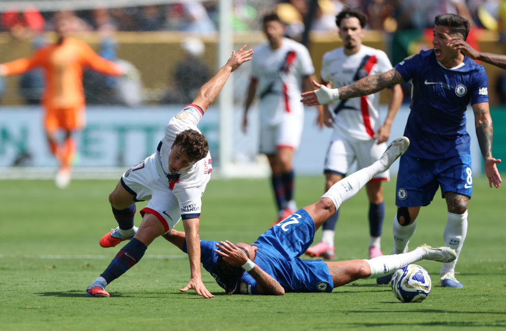 过歪曲事实 过歪曲事实